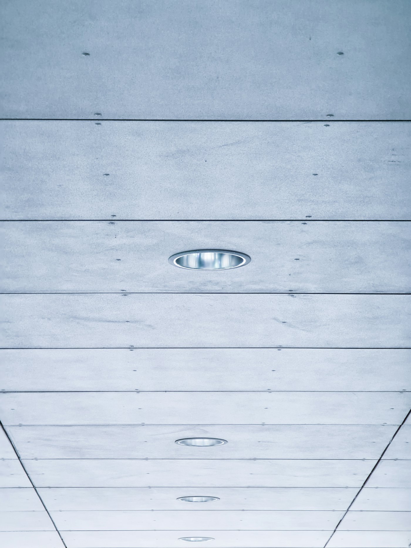Gallery lighting installation